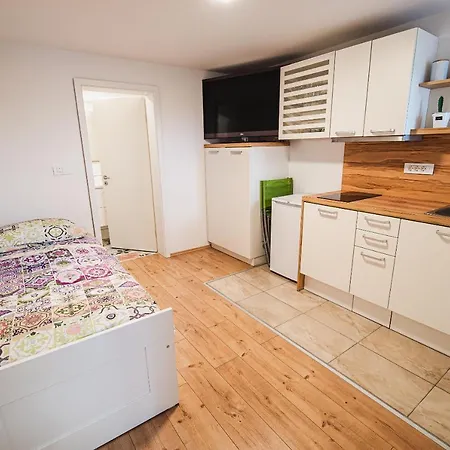 Apartment Rozalija *