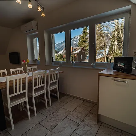 Rozalija Apartament *
